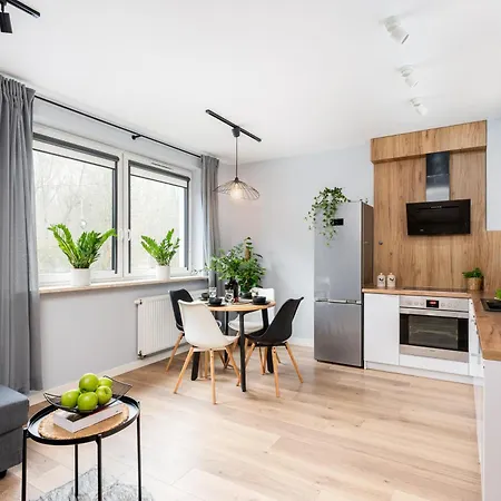 Forest House By Cozyplace Apartment