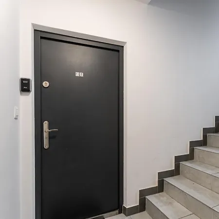 Forest House By Cozyplace *