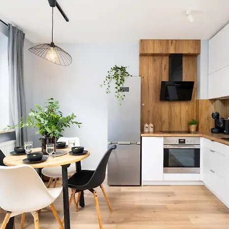 Forest House By Cozyplace Apartamento *