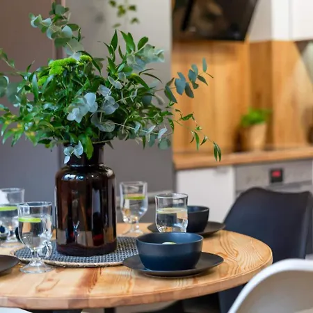 Forest House By Cozyplace Apartamento