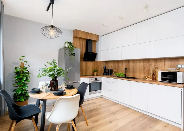 Forest House By Cozyplace *