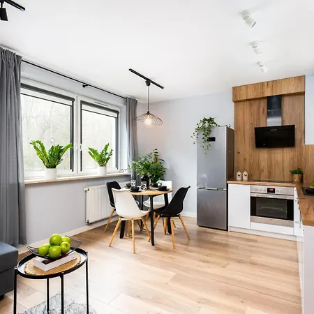 Forest House By Cozyplace *